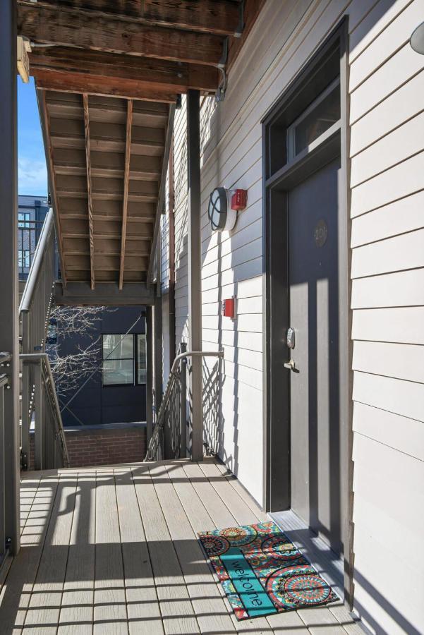 Refreshing 2 Bedroom, 3 Bed Nashville Condo W Free Parking Near Restaurants Exteriör bild