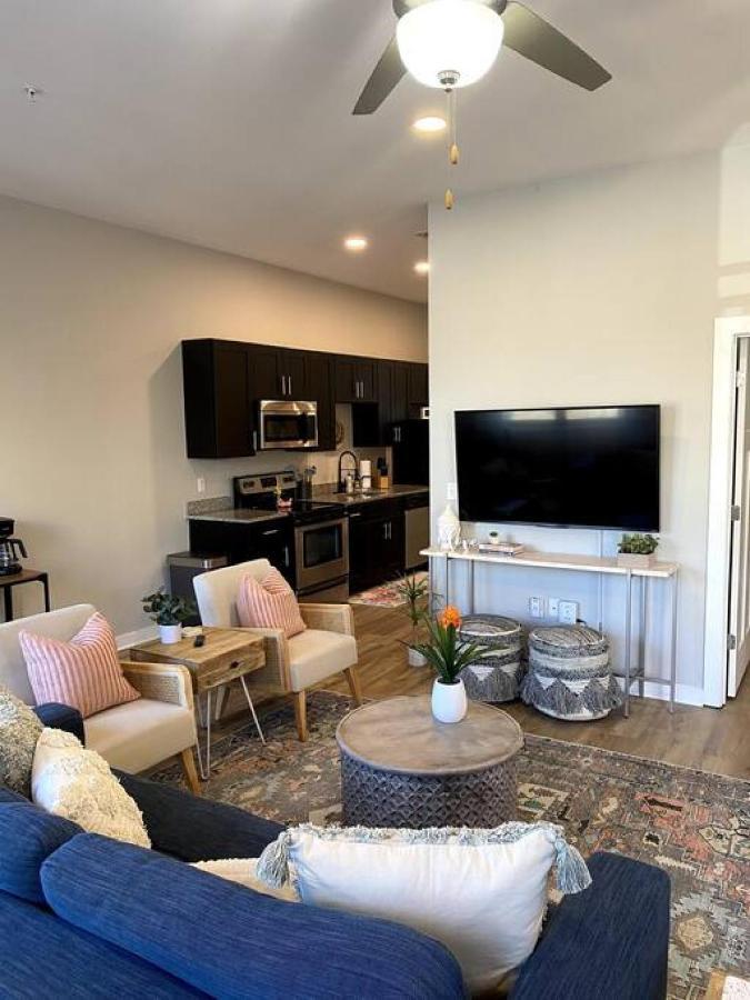 Refreshing 2 Bedroom, 3 Bed Nashville Condo W Free Parking Near Restaurants Exteriör bild